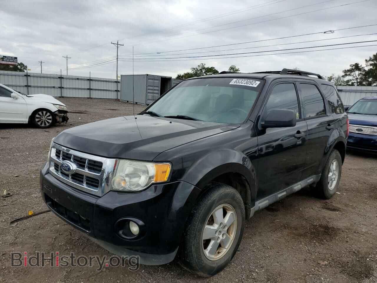 2011 FORD ESCAPE - VIN: 1FMCU0D70BKB51092 - Фото 2