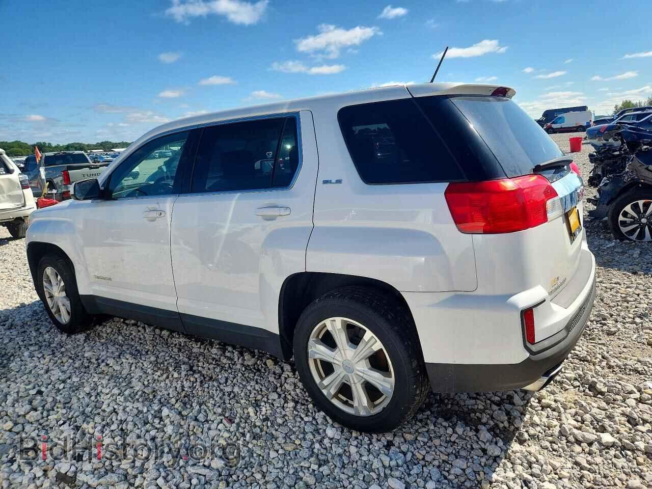 2017 GMC TERRAIN - VIN: 2GKALMEK8H6346639 - Фото 2