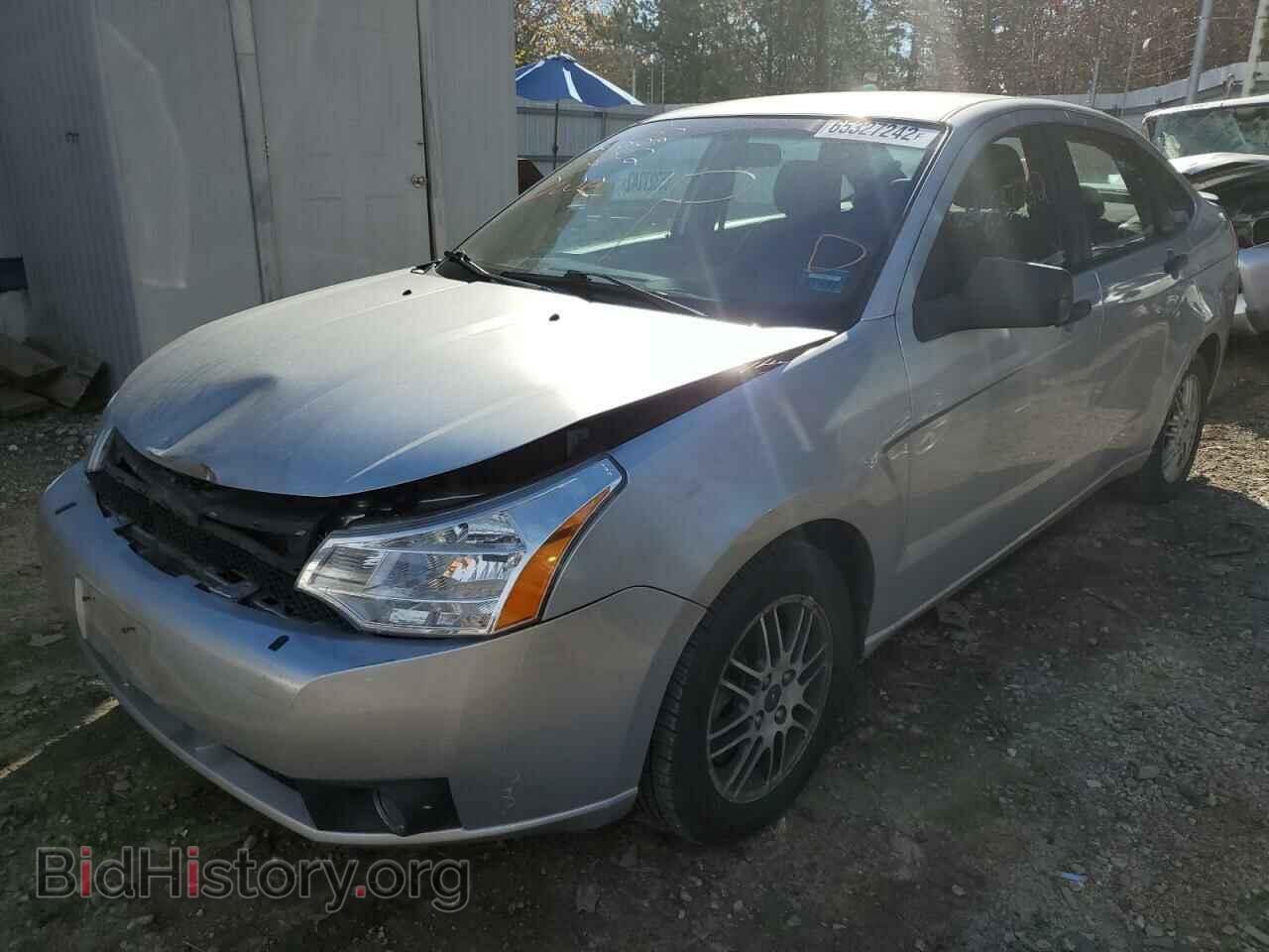 2011 FORD FOCUS - VIN: 1FAHP3FN1BW104702 - Фото 2