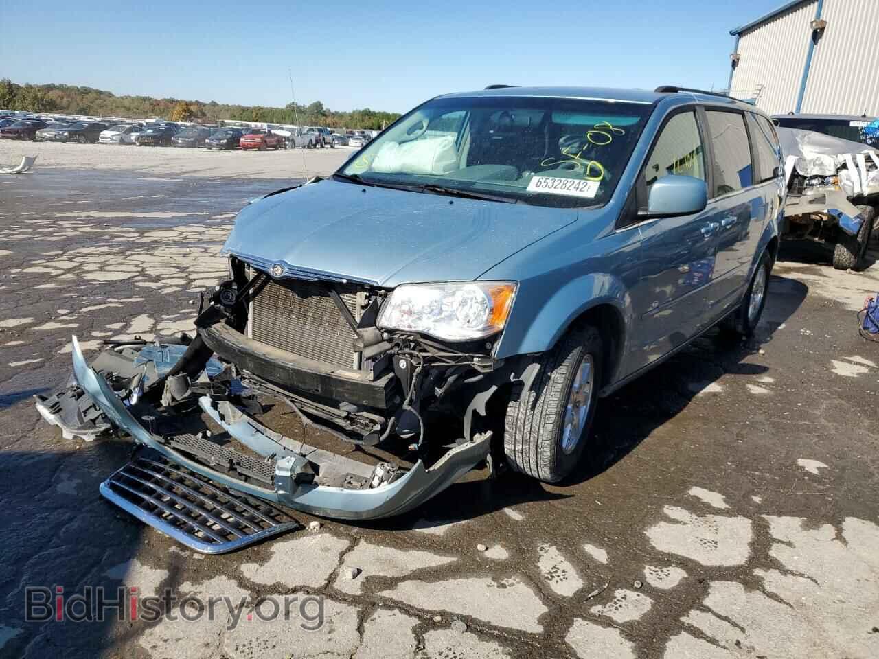 2008 CHRYSLER MINIVAN - VIN: 2A8HR54P18R671667 - Фото 2