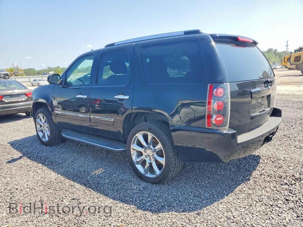 2013 GMC YUKON - VIN: 1GKS2EEF1DR155644 - Photo 2
