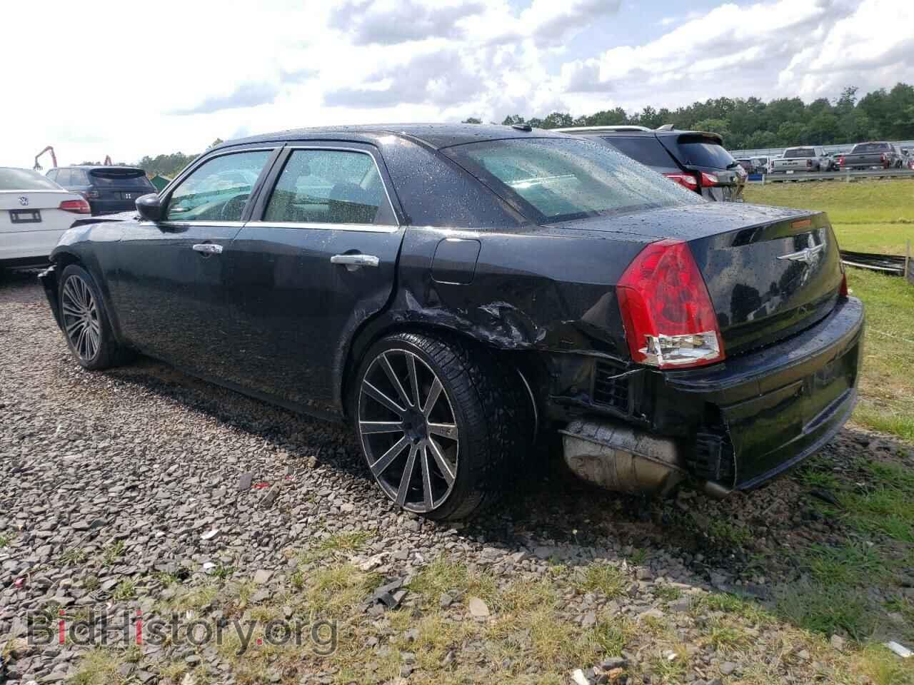 2010 CHRYSLER 300 - VIN: 2C3CA9CT6AH266161 - Фото 2
