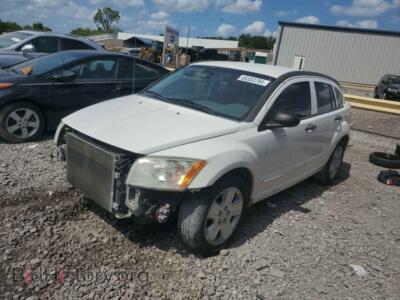 2007 Dodge CALIBER SXT, белый — VIN 1B3HB48B67D384865, Copart