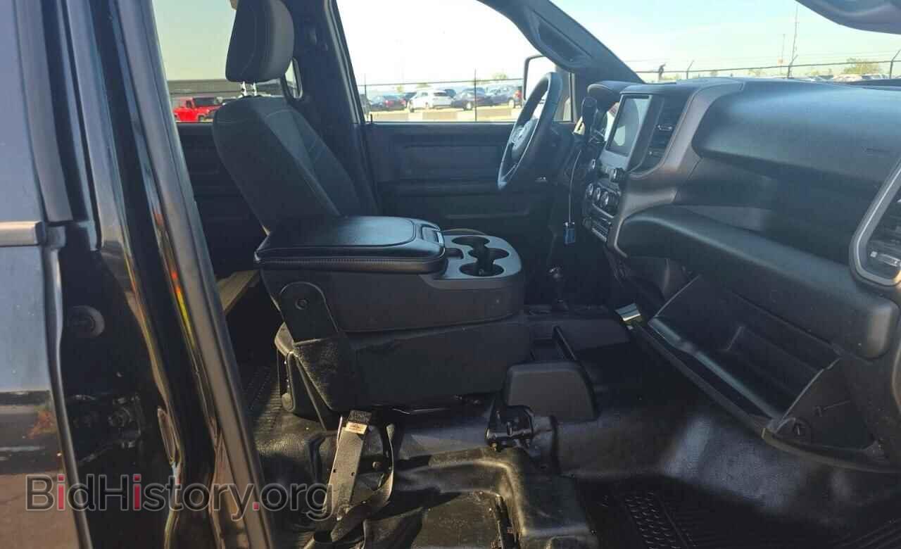 2023 RAM 3500 - VIN: 3C7WRTCLXPG650664 - Photo 5
