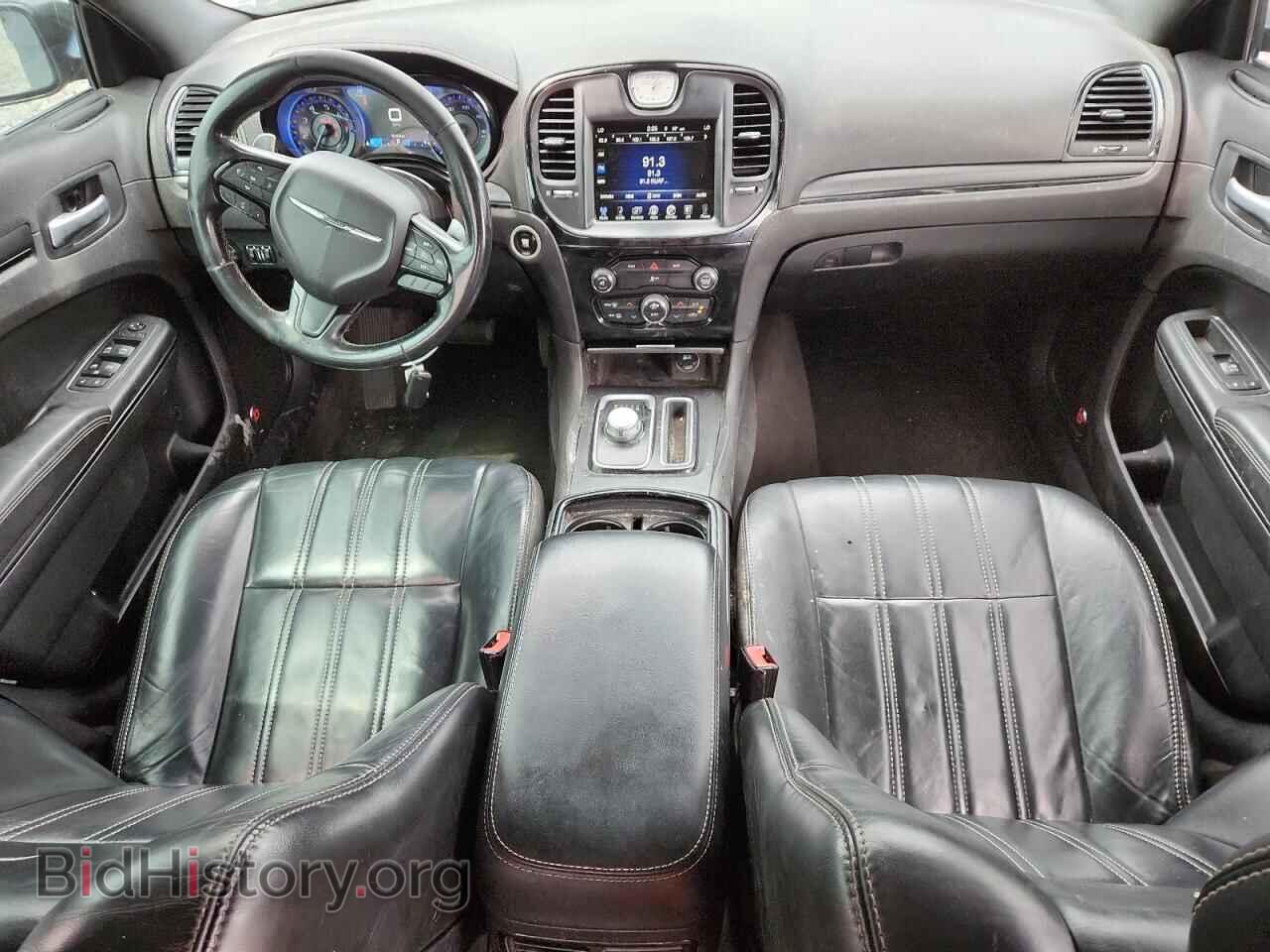 2016 CHRYSLER 300 - VIN: 2C3CCAGG0GH208760 - Фото 8