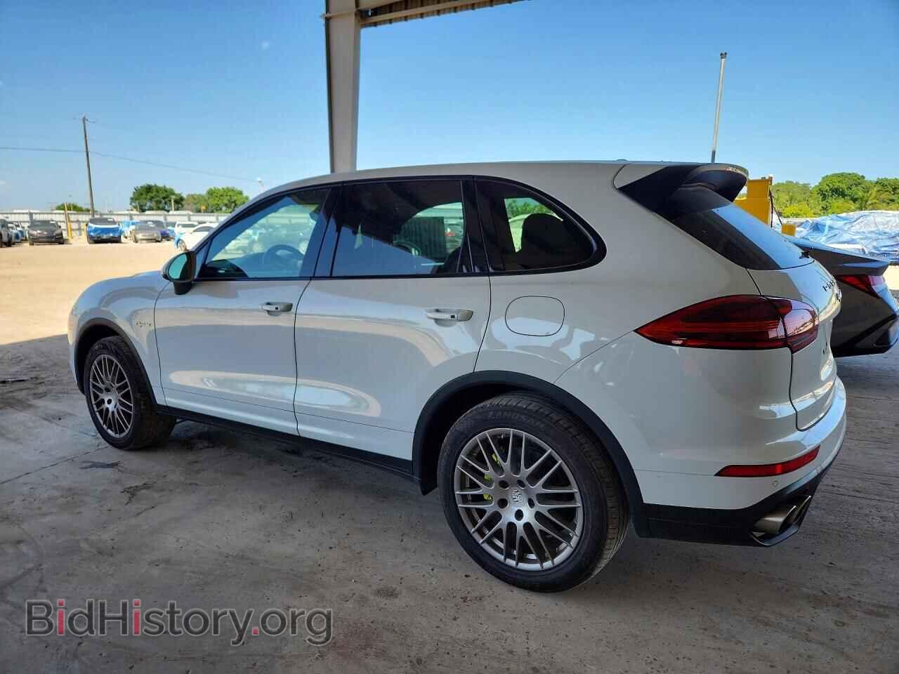 2016 PORSCHE CAYENNE - VIN: WP1AE2A24GLA64485 - Photo 2
