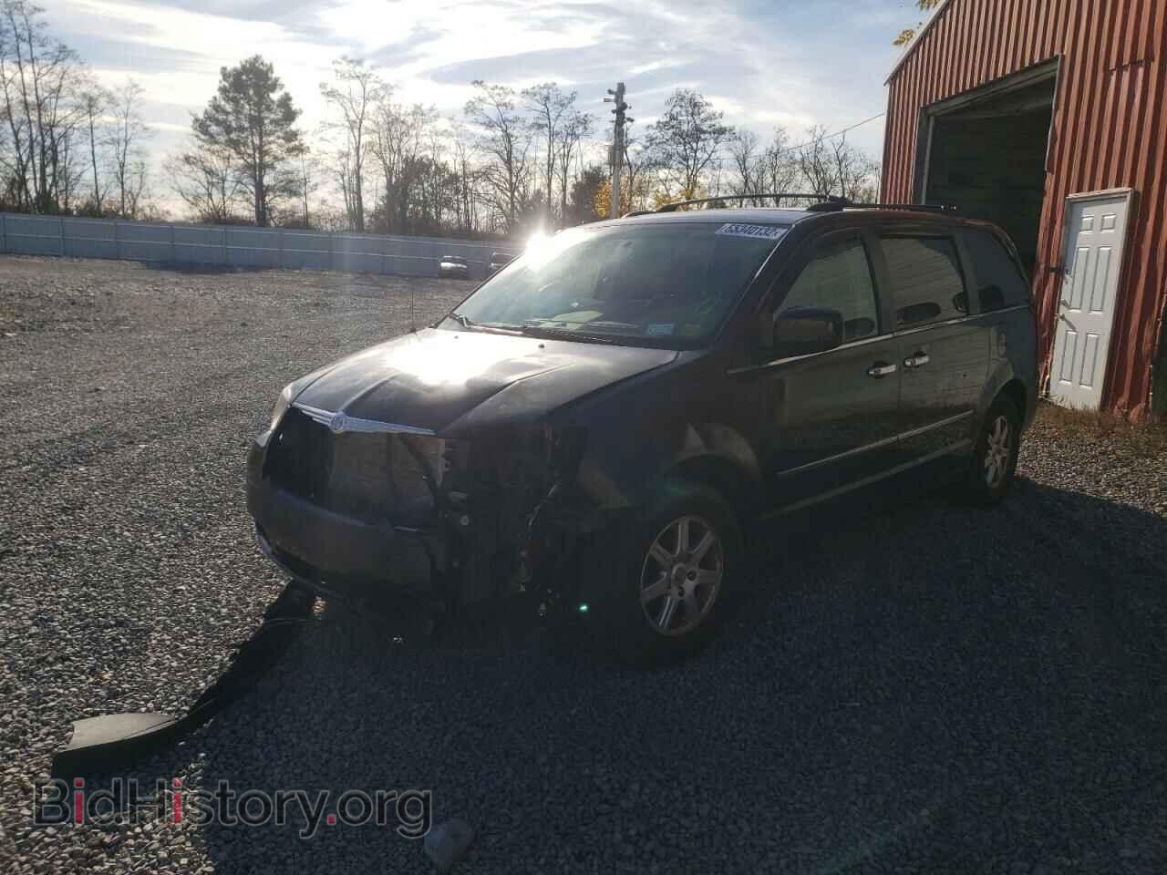 2010 CHRYSLER MINIVAN - VIN: 2A4RR5D17AR461033 - Фото 2