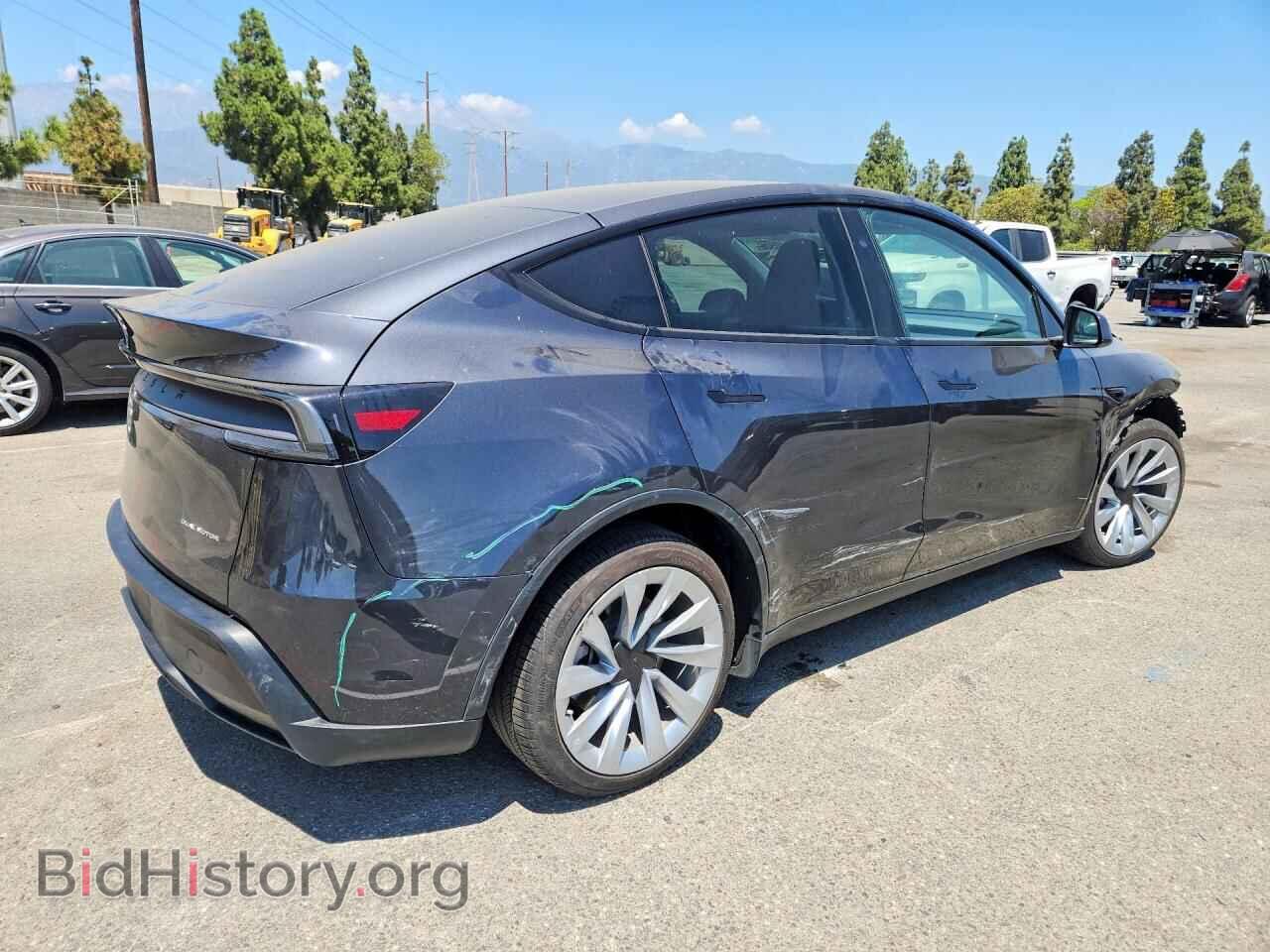 2026 TESLA MODEL Y - VIN: 7SAYGDEE7TF375497 - Photo 3