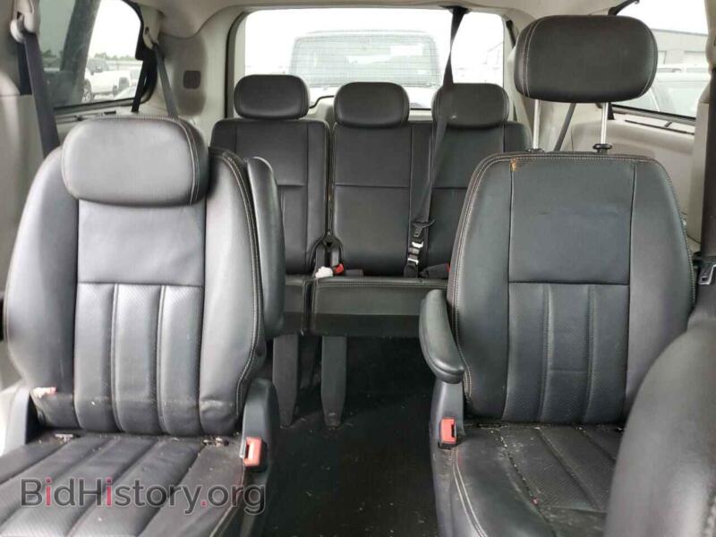 2010 Chrysler MINIVAN (VIN 2A4RR8DX5AR449484) — photo 10 of 13