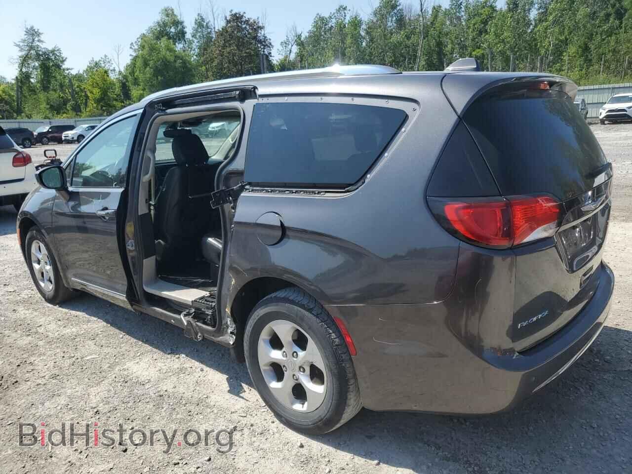 2017 CHRYSLER PACIFICA - VIN: 2C4RC1EG2HR759468 - Фото 2