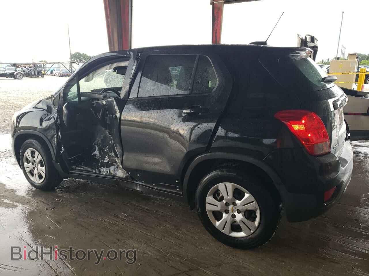 2017 CHEVROLET TRAX - VIN: 3GNCJKSB3HL178687 - Фото 2