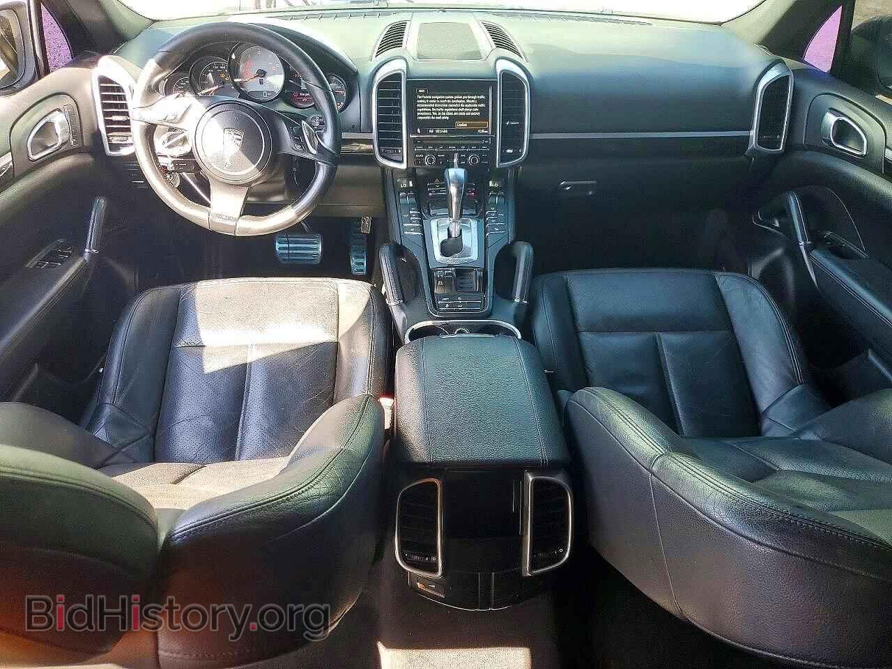 2011 PORSCHE CAYENNE - VIN: WP1AB2A22BLA52708 - Photo 8