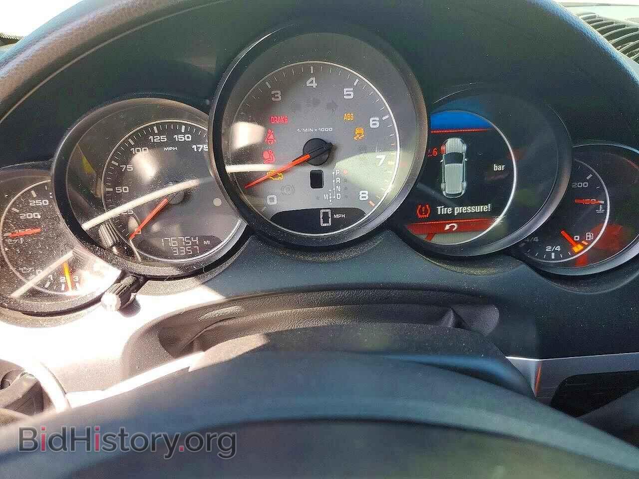 2011 PORSCHE CAYENNE - VIN: WP1AB2A22BLA52708 - Photo 9