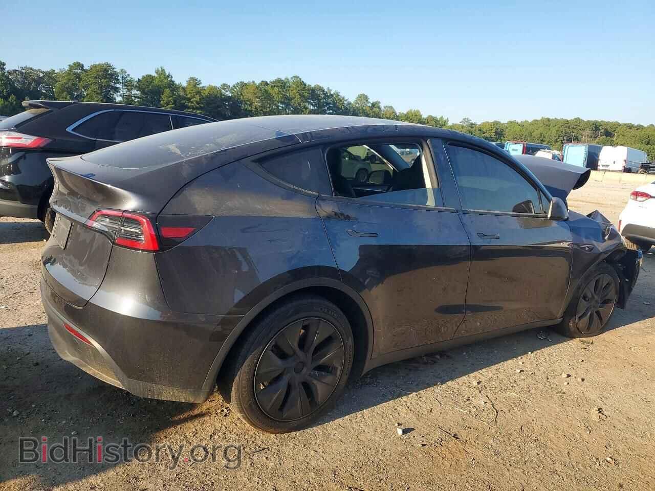 2024 TESLA MODEL Y - VIN: 7SAYGDEE7RF152157 - Photo 3