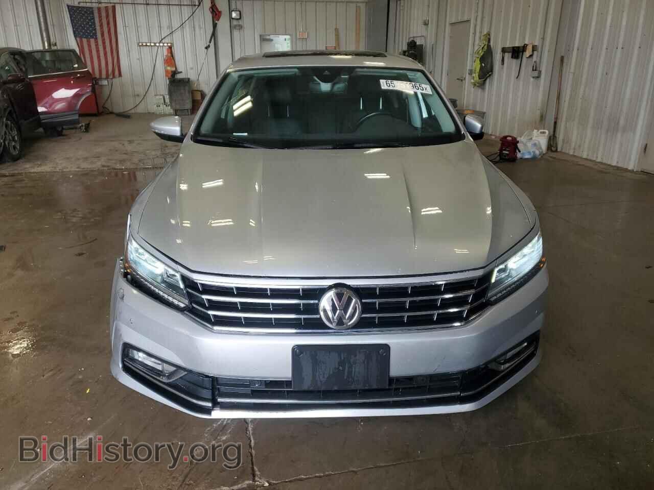 2017 VOLKSWAGEN PASSAT - VIN: 1VWCT7A32HC039136 - Фото 5