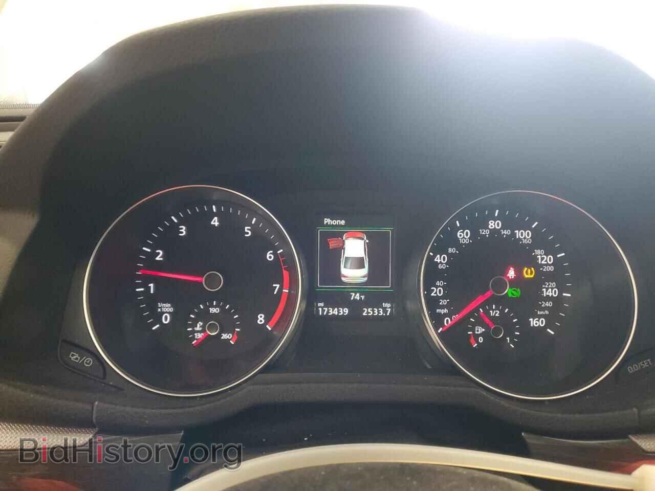 2017 VOLKSWAGEN PASSAT - VIN: 1VWCT7A32HC039136 - Фото 9