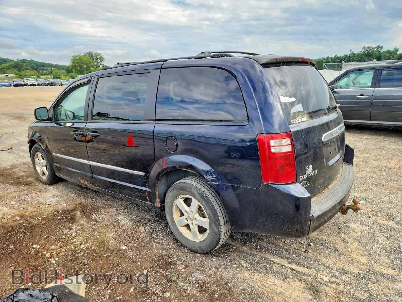 2010 DODGE CARAVAN - VIN: 2D4RN5D12AR264100 - Photo 2