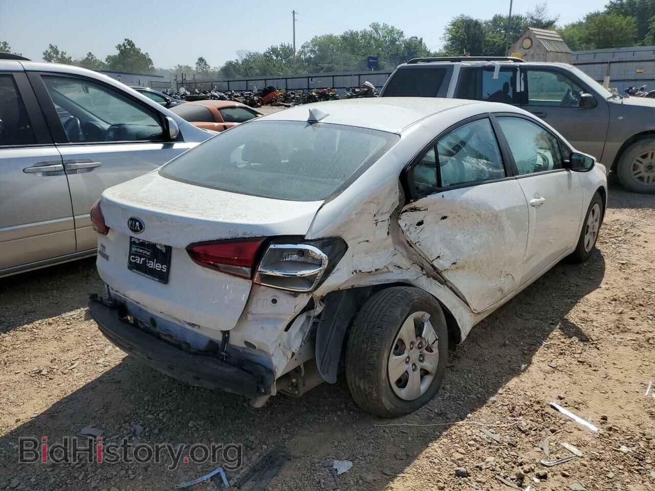 2017 KIA FORTE - VIN: 3KPFK4A77HE064045 - Фото 3