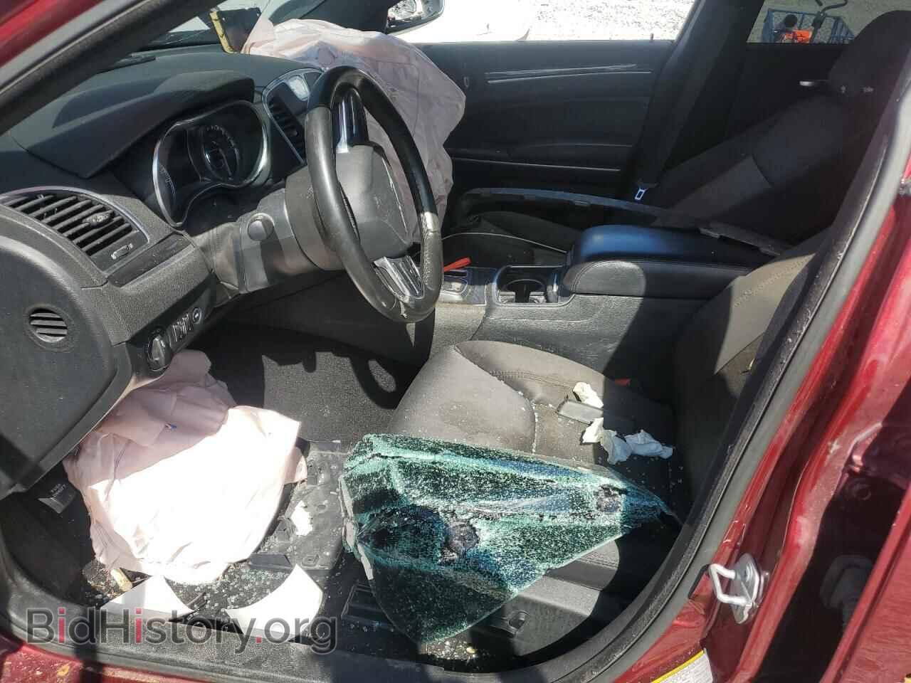 2019 CHRYSLER 300 - VIN: 2C3CCAAG6KH740645 - Фото 7