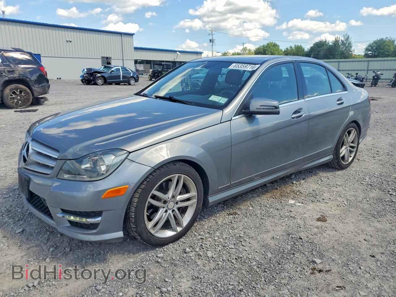 Photo WDDGF8AB6DR301357 - MERCEDES-BENZ C-CLASS 2013