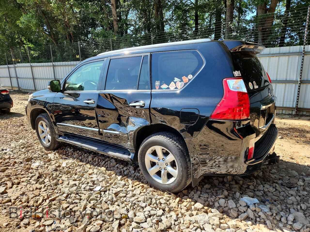 2013 LEXUS GX - VIN: JTJBM7FX8D5061709 - Photo 2