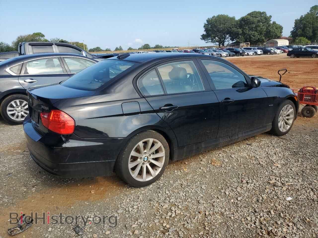 2011 BMW 3 SERIES - VIN: WBAPH7C53BE676842 - Фото 3