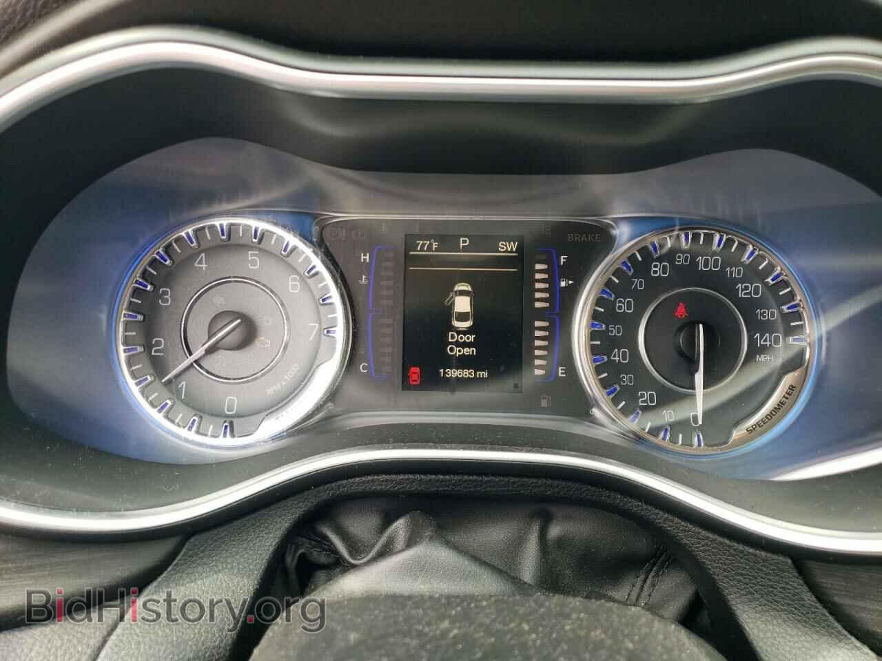 2015 CHRYSLER 200 - VIN: 1C3CCCAB4FN735103 - Фото 9