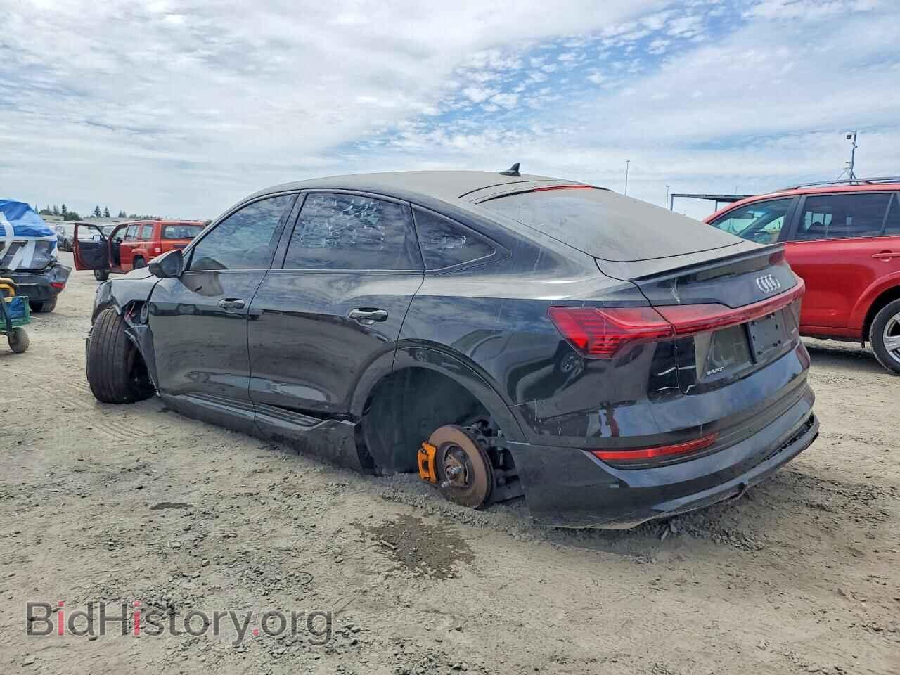 2022 AUDI E-TRON - VIN: WA12AAGE2NB037229 - Фото 2