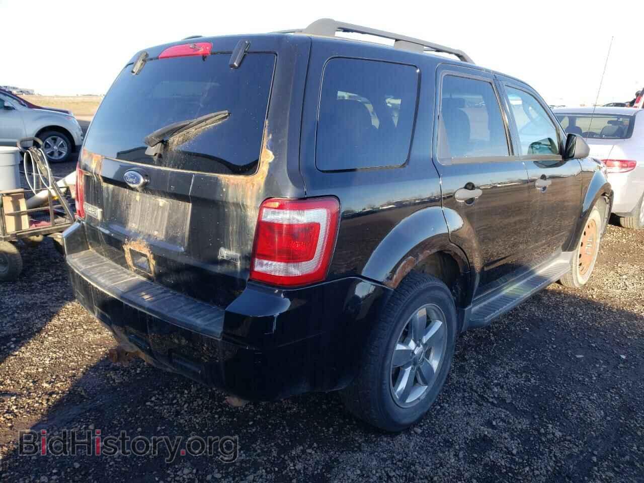 2010 FORD ESCAPE - VIN: 1FMCU9DG2AKB17111 - Photo 4