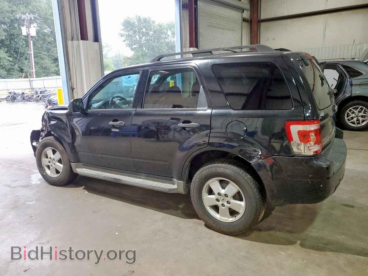 2010 FORD ESCAPE - VIN: 1FMCU0D72AKD26621 - Фото 2