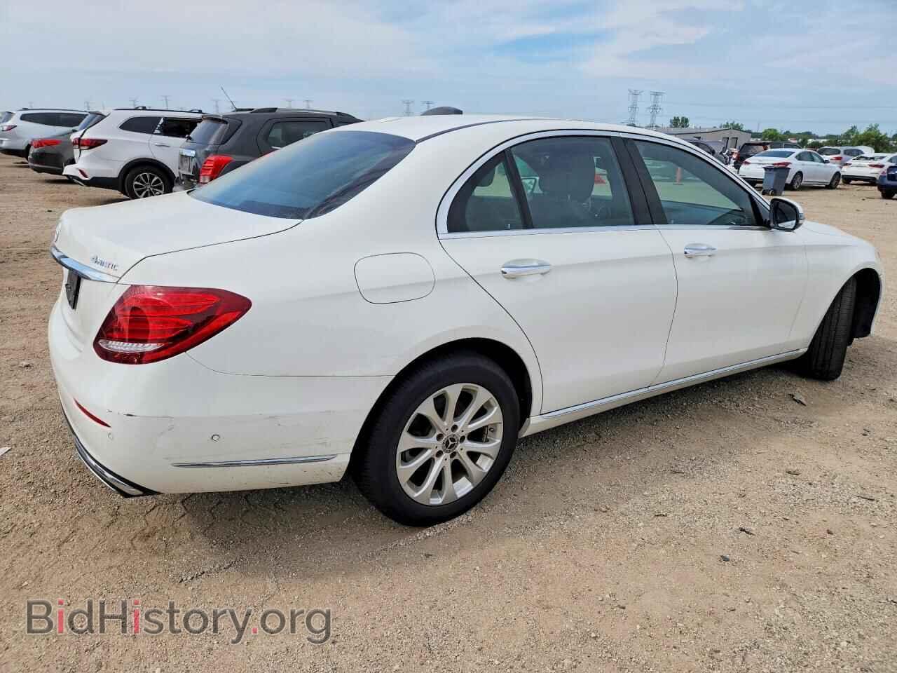 2017 MERCEDES-BENZ E-CLASS - VIN: WDDZF4KB8HA150364 - Фото 3