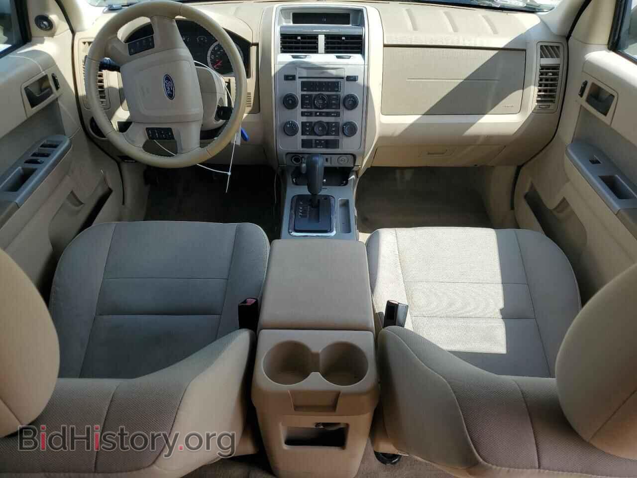 2011 FORD ESCAPE - VIN: 1FMCU0D72BKA14834 - Фото 8