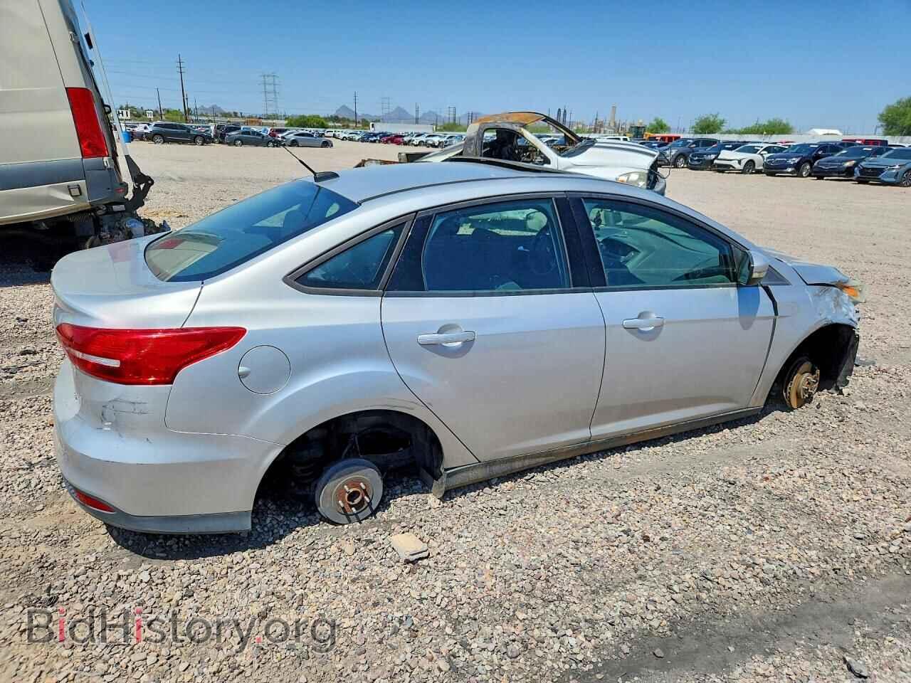 2016 FORD FOCUS - VIN: 1FADP3F26GL235220 - Photo 3