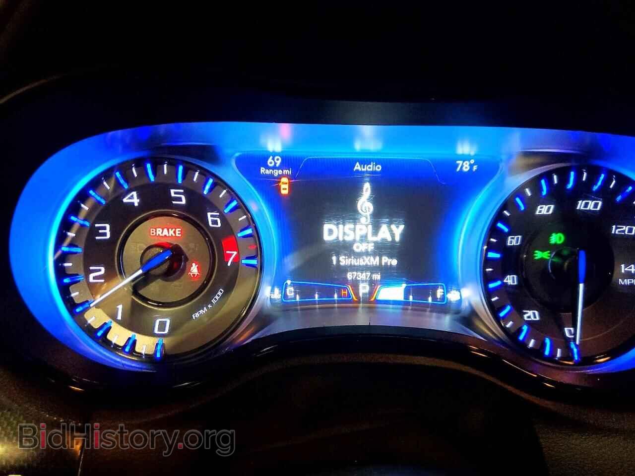 2016 CHRYSLER 300 - VIN: 2C3CCAGG5GH176176 - Photo 9