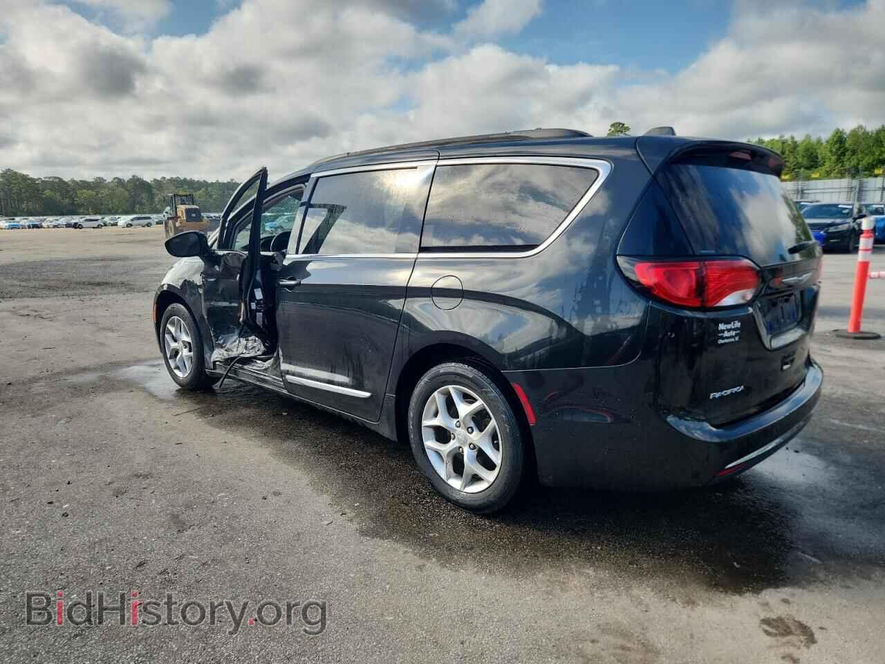 2017 CHRYSLER PACIFICA - VIN: 2C4RC1BG5HR820638 - Фото 2
