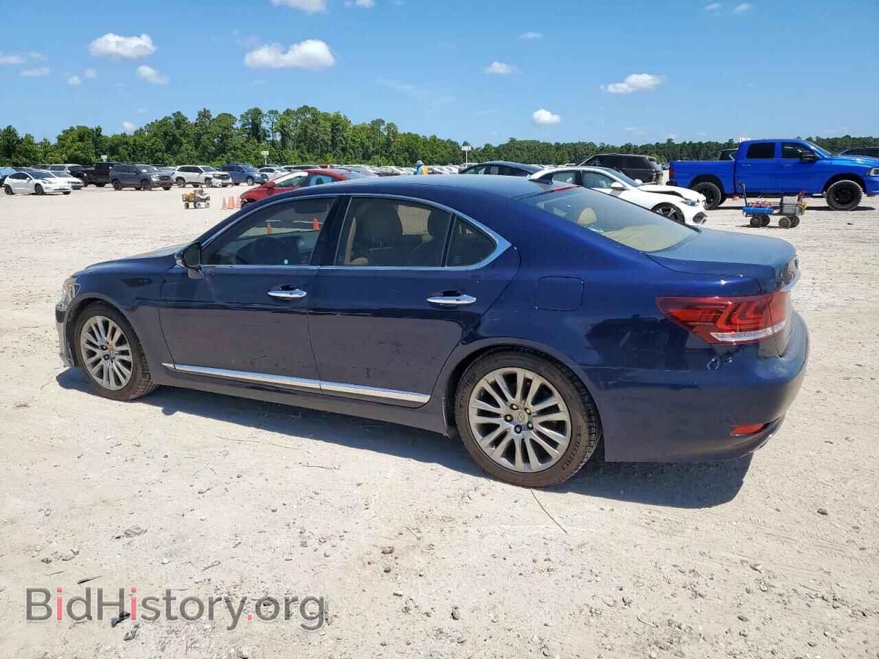 2013 LEXUS LS460 - VIN: JTHBL5EF7D5122601 - Photo 2