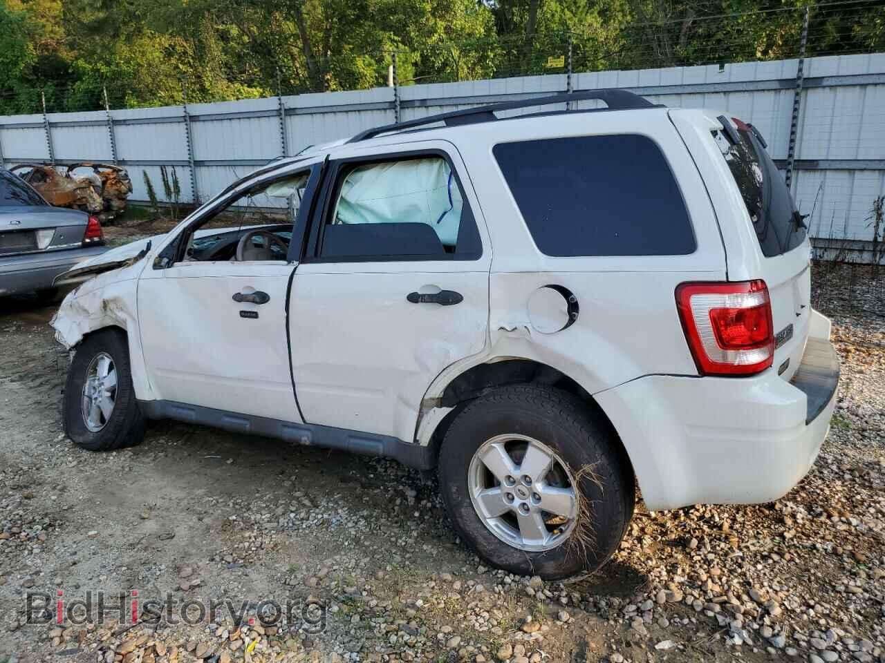 2010 FORD ESCAPE - VIN: 1FMCU0D79AKB90570 - Фото 2
