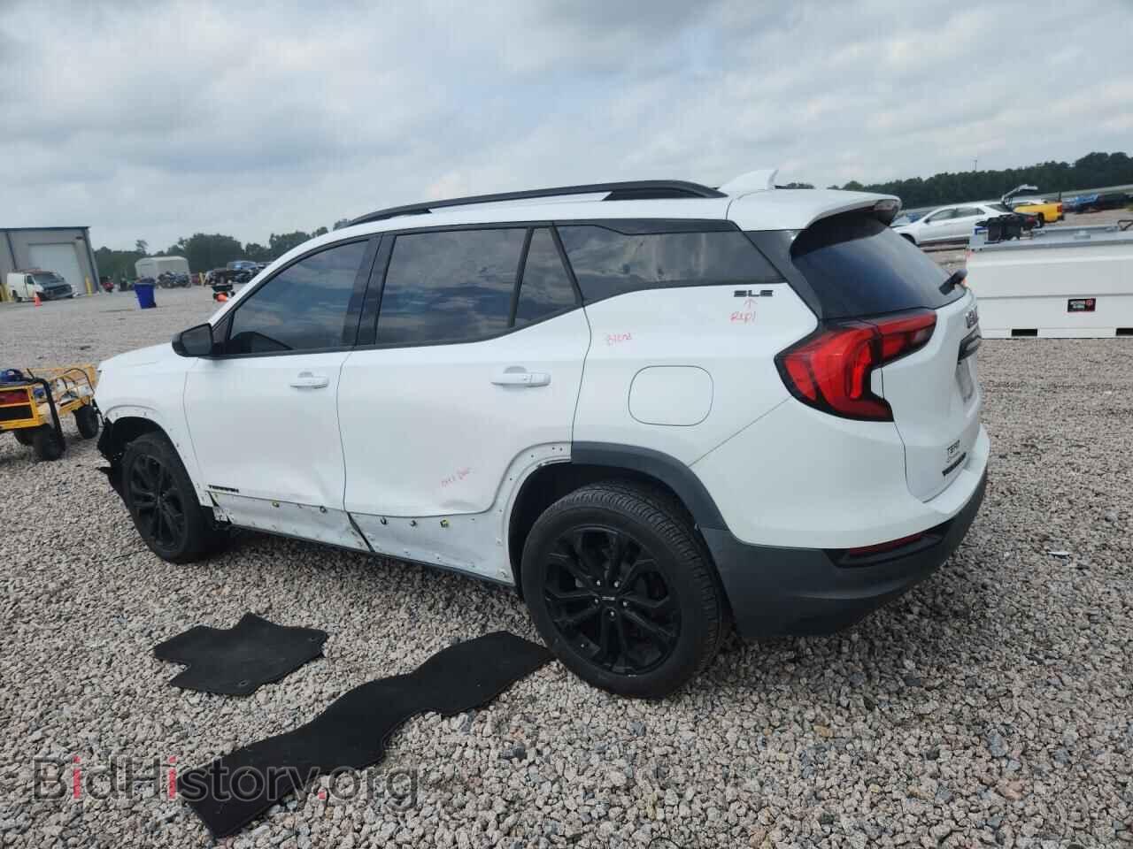 2020 GMC TERRAIN - VIN: 3GKALTEV3LL343723 - Photo 2