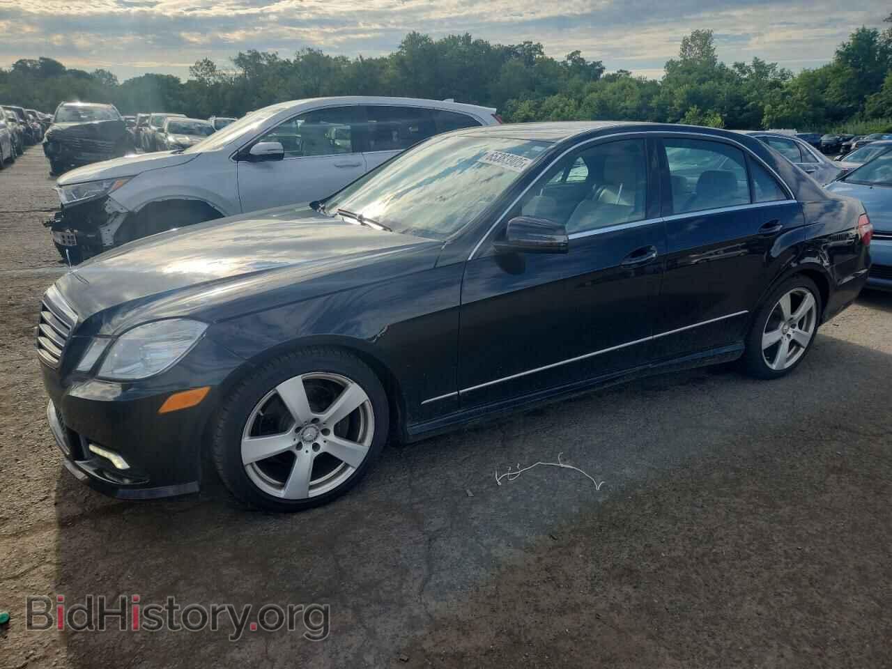 Photo WDDHF8HB7BA444162 - MERCEDES-BENZ E-CLASS 2011