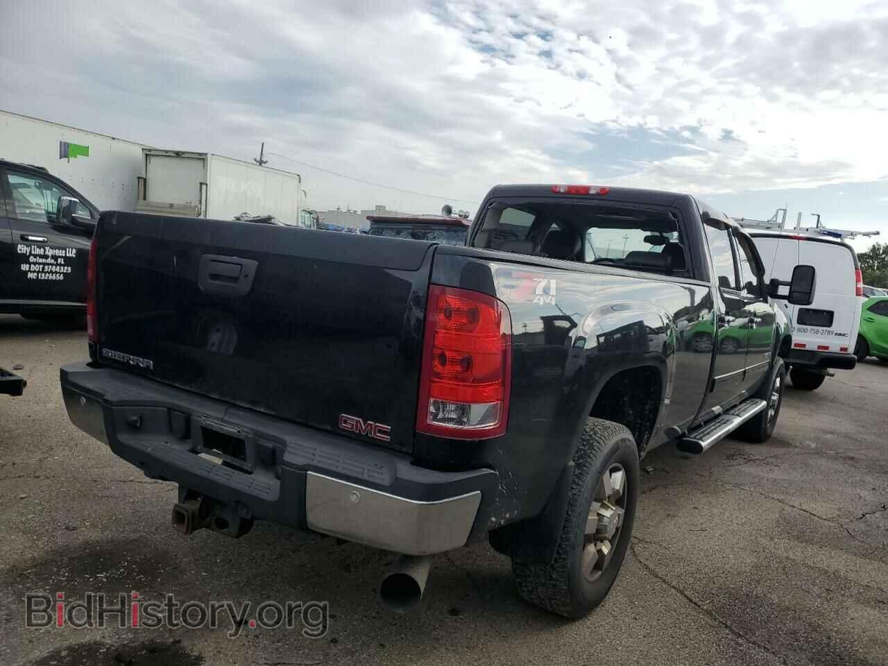 2013 GMC SIERRA - VIN: 1GT424E87DF166116 - Фото 3