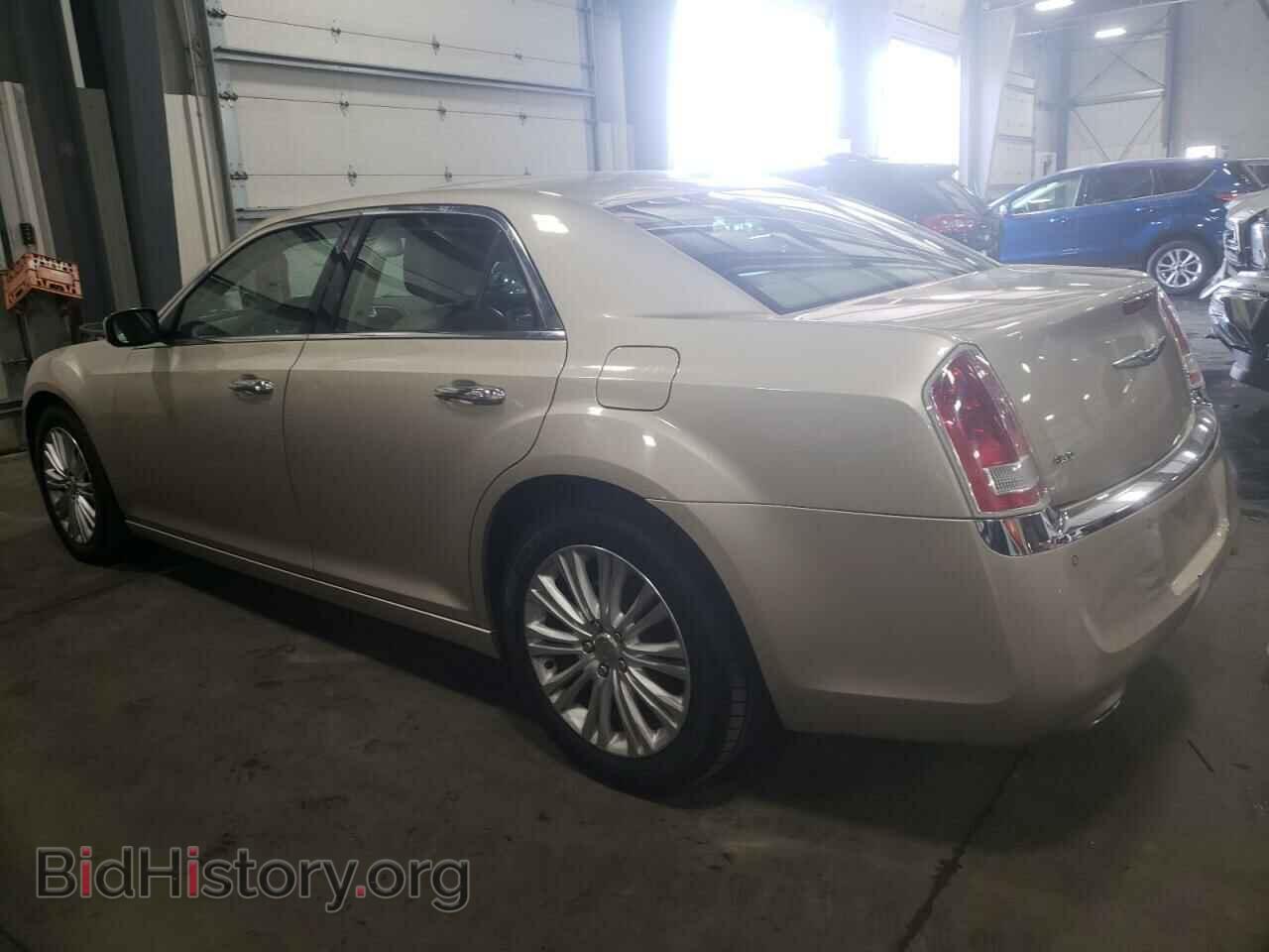 2012 CHRYSLER 300 - VIN: 2C3CCAHG9CH314116 - Фото 2