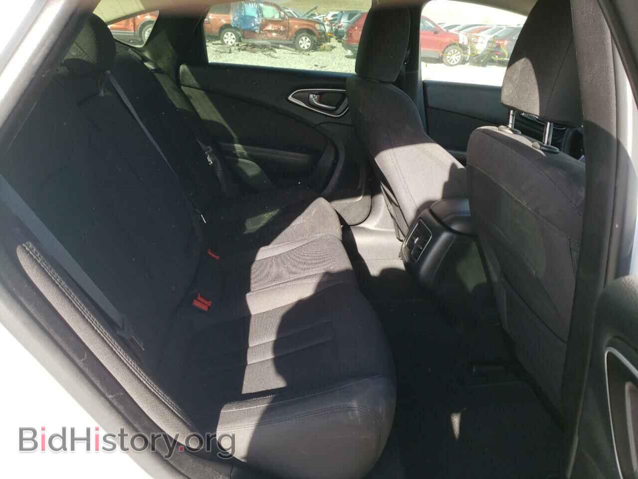 2015 CHRYSLER 200 - VIN: 1C3CCCAG3FN760327 - Фото 6