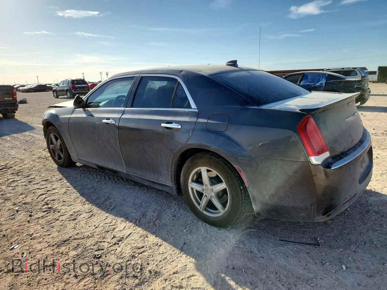 2018 CHRYSLER 300 - VIN: 2C3CCAEG6JH123030 - Фото 2