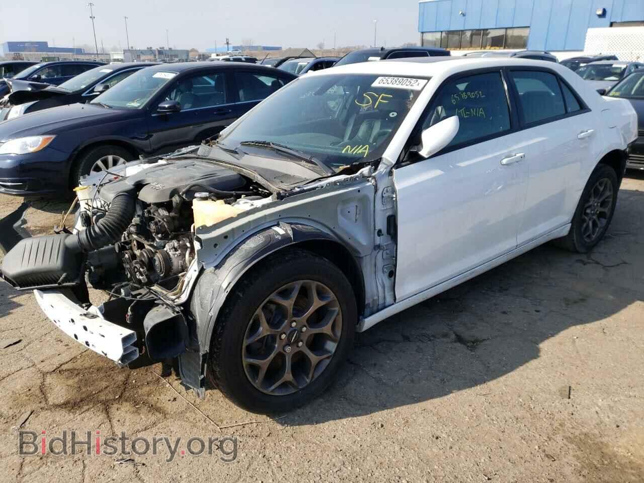 2016 CHRYSLER 300 - VIN: 2C3CCAGG0GH270790 - Фото 2