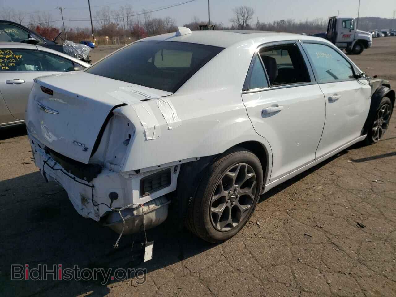 2016 CHRYSLER 300 - VIN: 2C3CCAGG0GH270790 - Фото 4
