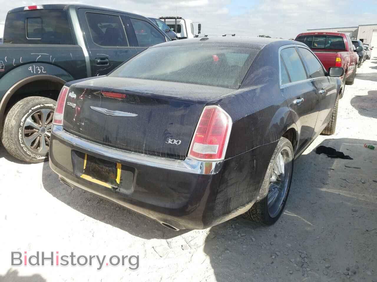 2011 CHRYSLER 300 - VIN: 2C3CA5CG3BH537822 - Фото 4
