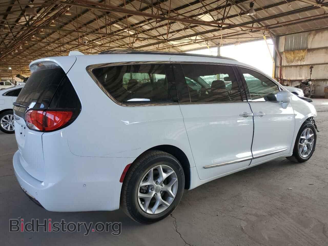 2019 CHRYSLER PACIFICA - VIN: 2C4RC1EGXKR559722 - Фото 3