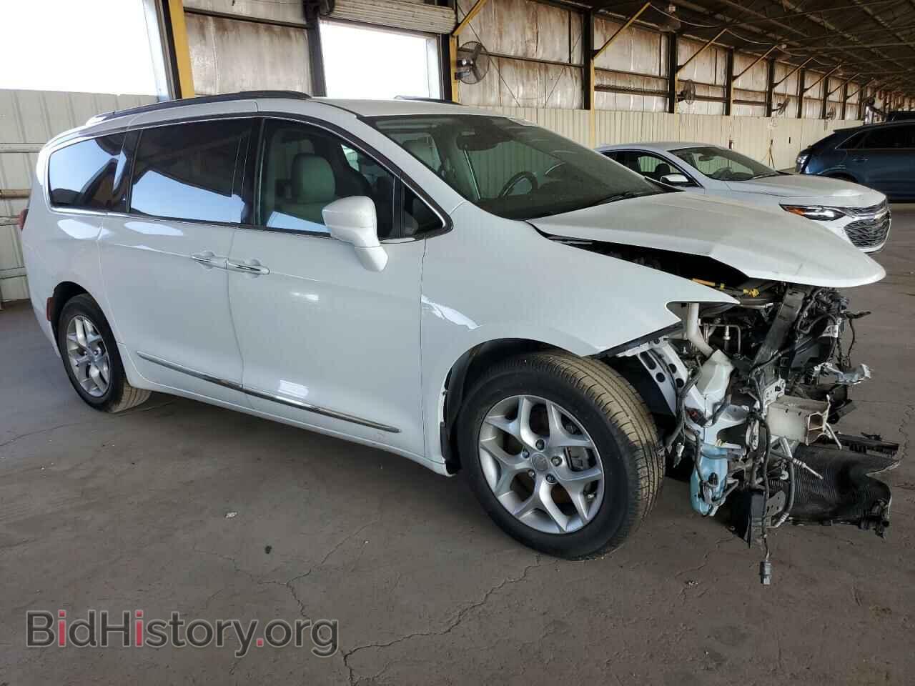 2019 CHRYSLER PACIFICA - VIN: 2C4RC1EGXKR559722 - Фото 4