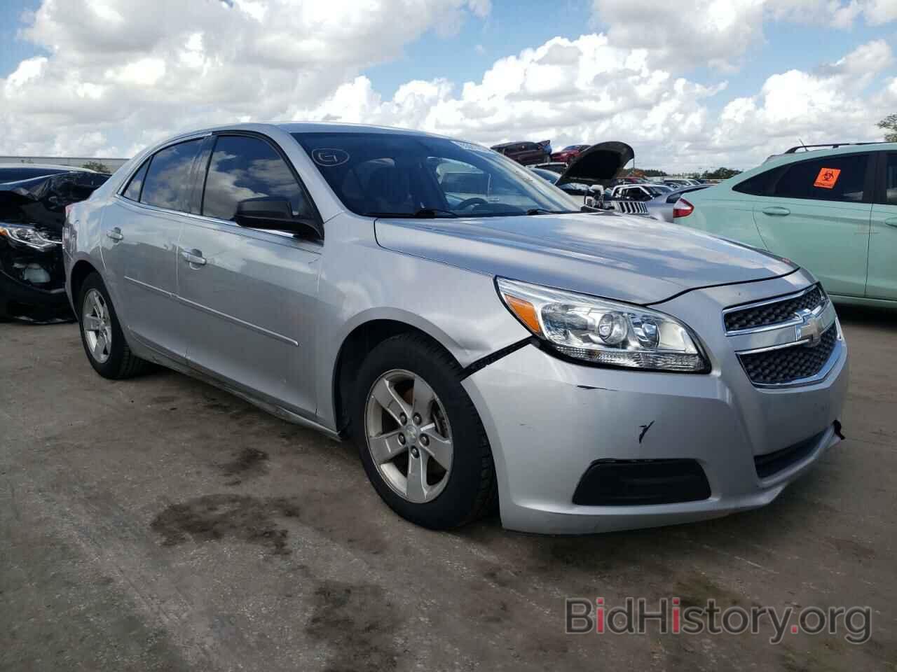 Photo 1G11A5SA2DF316841 - CHEVROLET MALIBU 2013