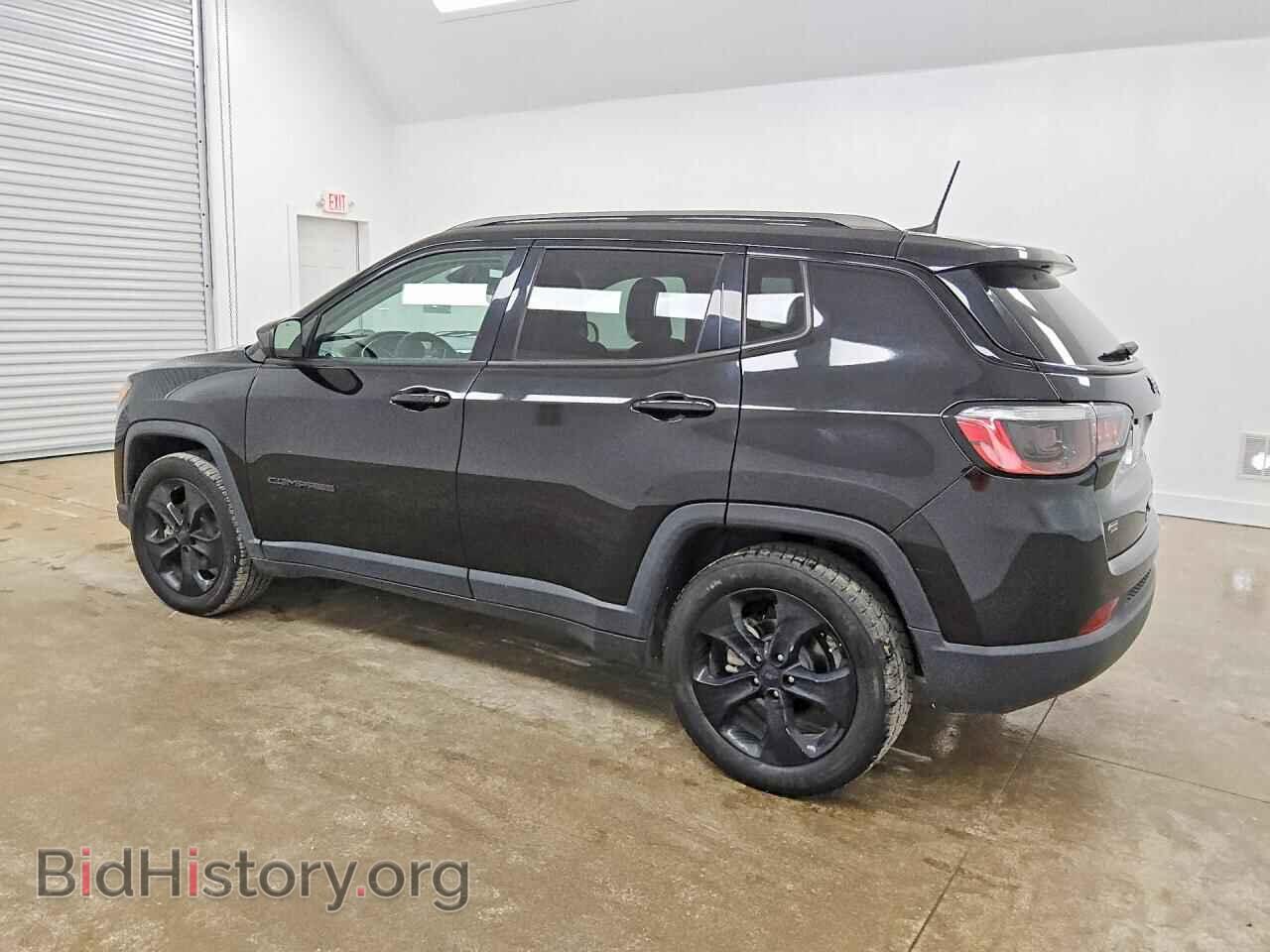 2021 JEEP COMPASS - VIN: 3C4NJCBB9MT585432 - Фото 2